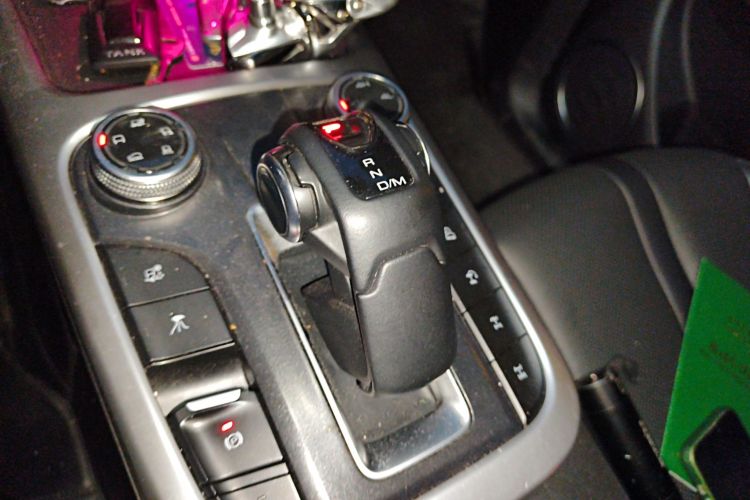 坦克300 2021款 2.0T 风林铁骑中控内饰18