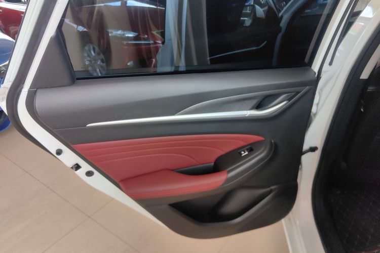 长安 逸动 2021款 PLUS 蓝鲸NE 1.4T GDI DCT旗舰型中控内饰49