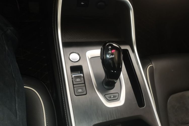 哈弗H6 2021款 国潮版 1.5T 自动冠军版中控内饰18