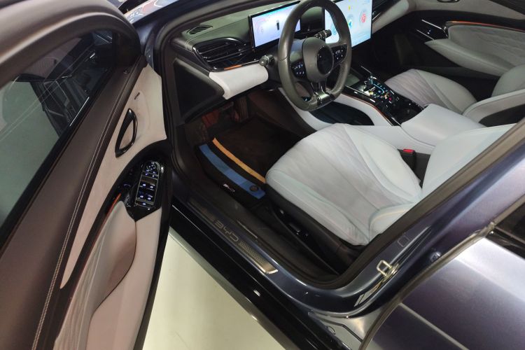 比亚迪 海豹 2022款 700km 长续航后驱版中控内饰20