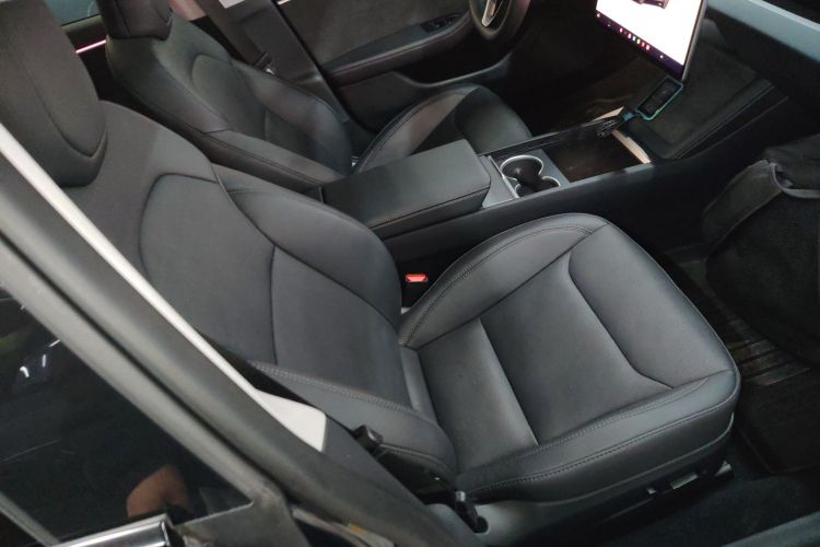 特斯拉 Model 3 2023款 长续航全轮驱动版局部细节41