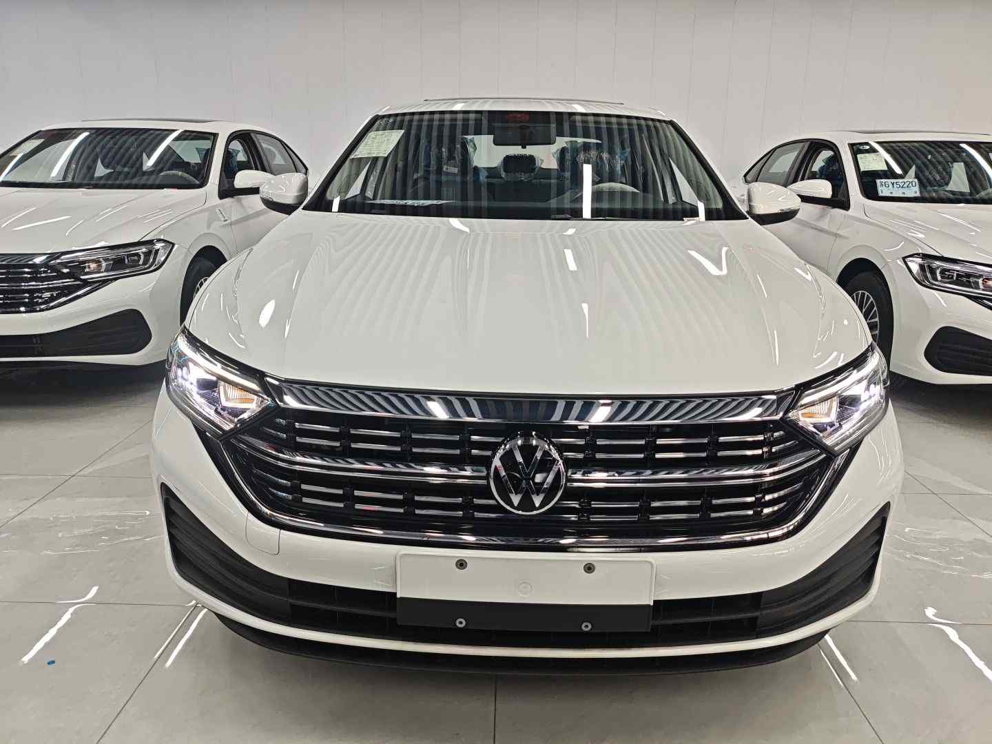 大众 速腾 2025款 改款 200TSI DSG飞越版(1)