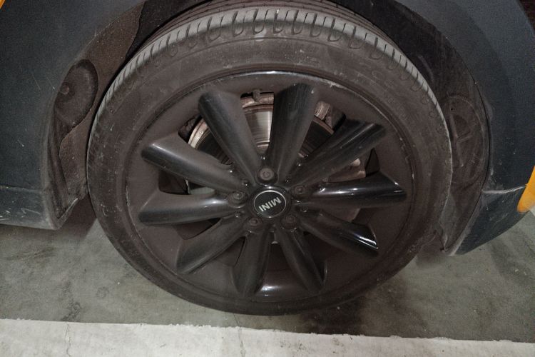 MINI 2016款 2.0T COOPER S 先锋派 五门版车身外观6007