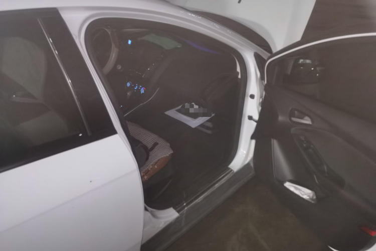 福特 福克斯 2015款 两厢 1.6L 自动舒适型局部细节9005