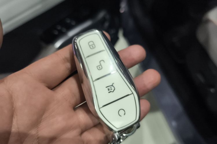 比亚迪 元PLUS 2023款 冠军版 510KM 超越型中控内饰7001