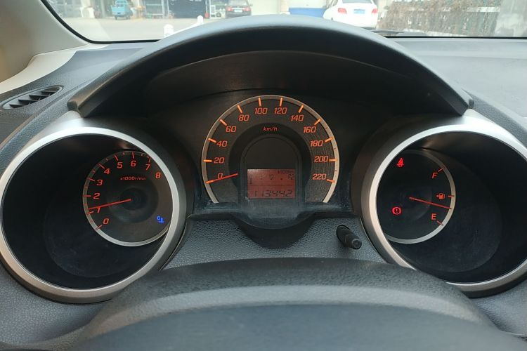 本田 飞度 2011款 1.5L 手动豪华版局部细节14