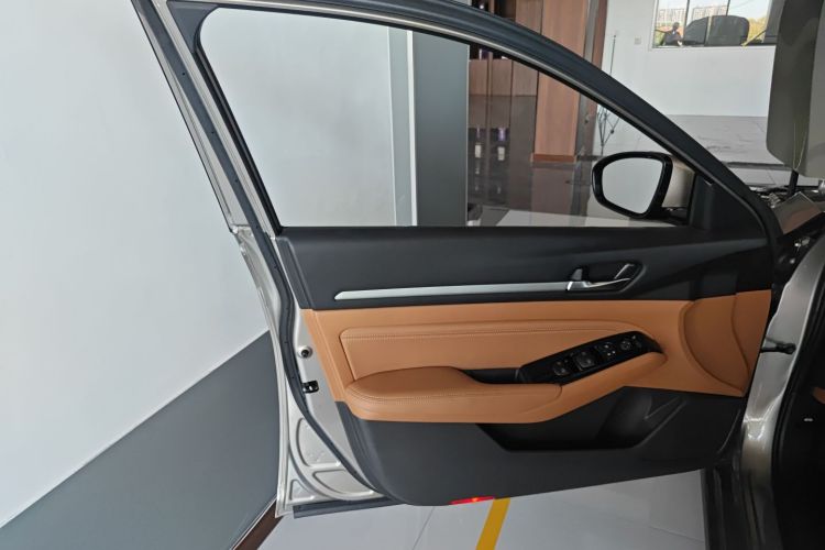 日产 天籁 2022款 2.0L XL-TLS 悦享版中控内饰7007