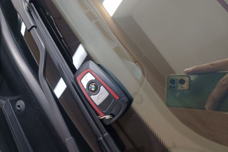 宝马2系(进口) 2019款 225i 敞篷轿跑车 运动设计套装中控内饰11