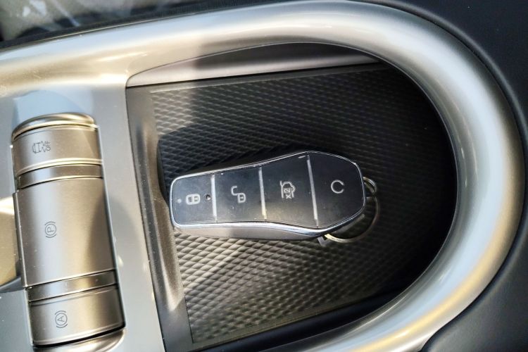 比亚迪 海豚 2025款 420km 自由版中控内饰11