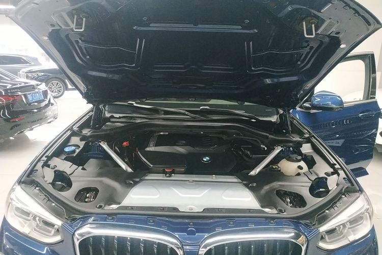 宝马X3 2021款 改款 xDrive28i M运动套装机舱底盘24