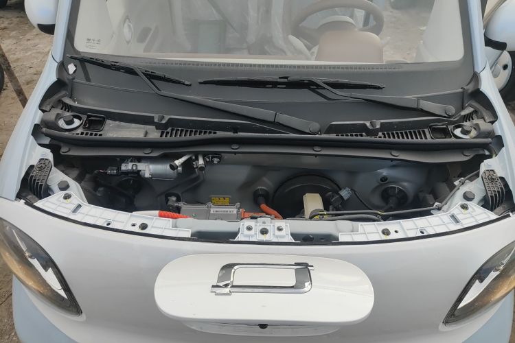 奔腾小马 2026款 222km 萌趣马 Plus机舱底盘24