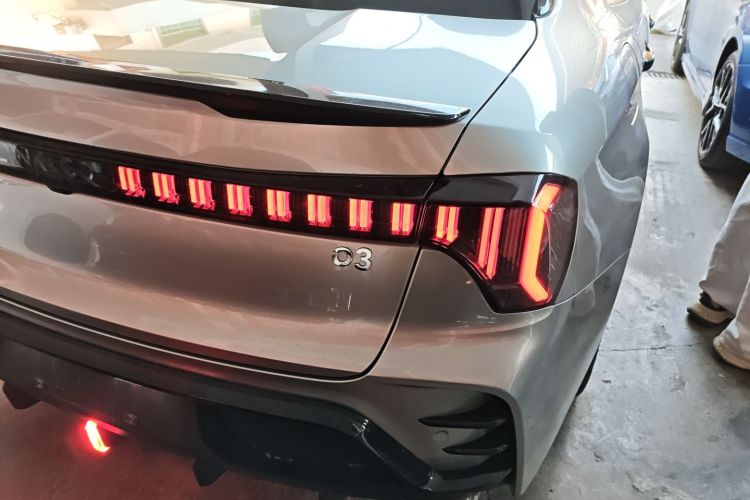 领克03 2025款 1.5TD DCT冠军版Pro车身外观9