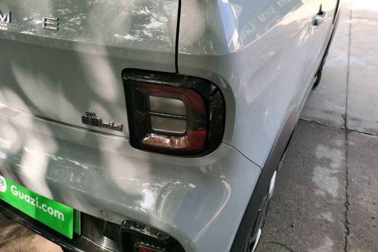 吉利银河 2024款 200km 熊猫卡丁车身外观9