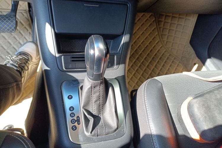 大众 途观 2016款 300TSI 自动两驱风尚版中控内饰18