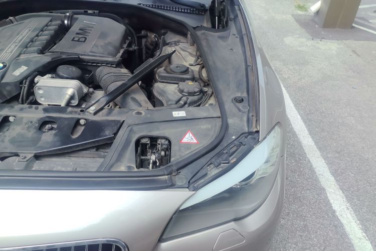 宝马5系(进口) 2011款 535i xDrive豪华型局部细节9007