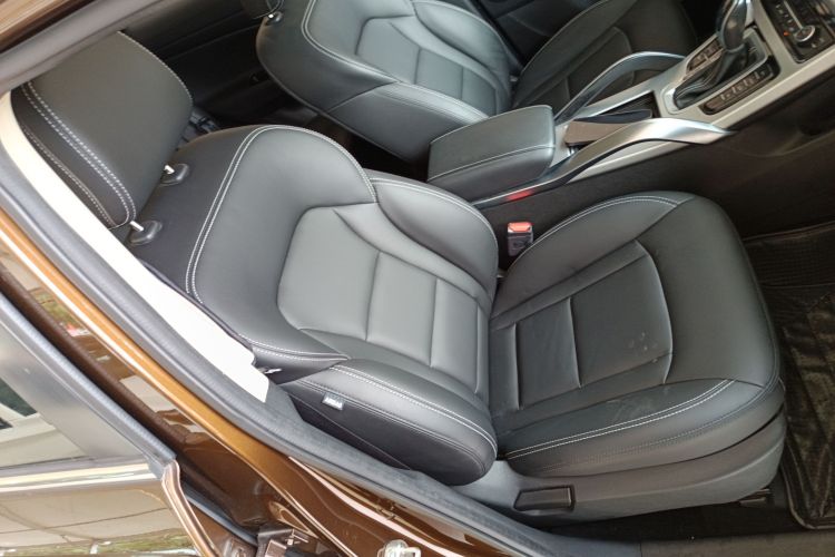 吉利汽车 博越 2016款 1.8TD 自动智尚型中控内饰41