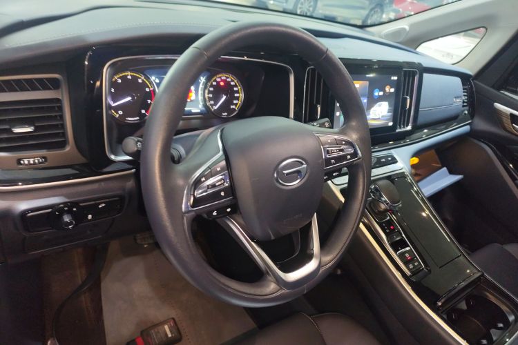 广汽传祺 传祺M8 2023款 领秀系列 390T 豪华版中控内饰13