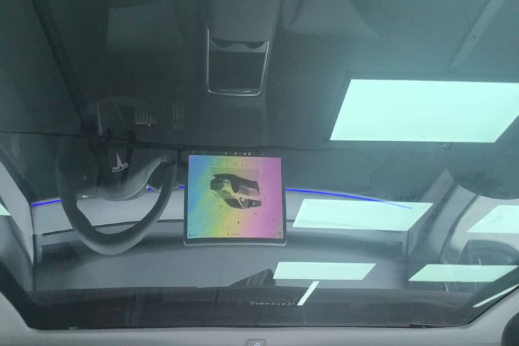 特斯拉 Model Y 2023款 高性能全轮驱动版中控内饰22