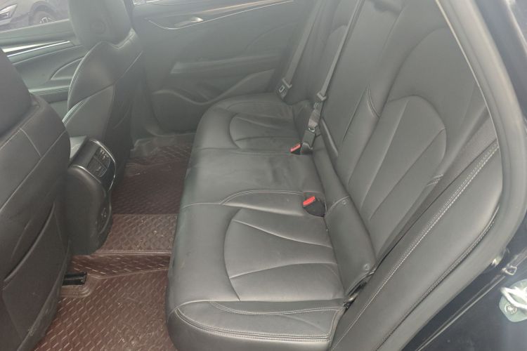 别克 君越 2022款 552T 豪华型中控内饰21