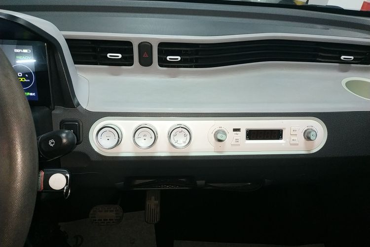 五菱汽车 宏光MINIEV 2021款 马卡龙臻享款 磷酸铁锂中控内饰16