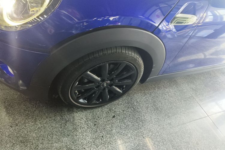 MINI 2019款 1.5T COOPER 艺术家 五门版车身外观6007