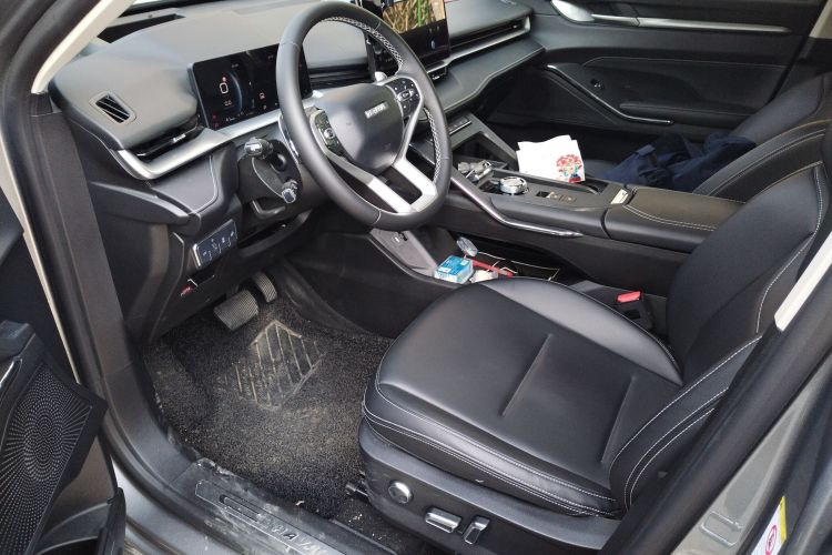 哈弗H6 2021款 第三代 1.5T 自动两驱Supreme+中控内饰20