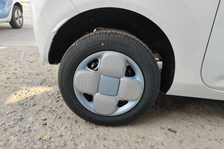 吉利银河 2024款 熊猫mini 200km 耐力熊车身外观6008