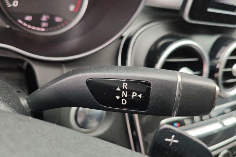 奔驰C级 2018款 C 200 L 运动版局部细节18