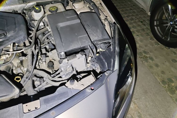 别克 君威 2015款 2.0L 领先时尚型局部细节9007