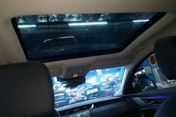 捷豹XFL 2023款 XFL 2.0T P200 两驱精英豪华版局部细节22