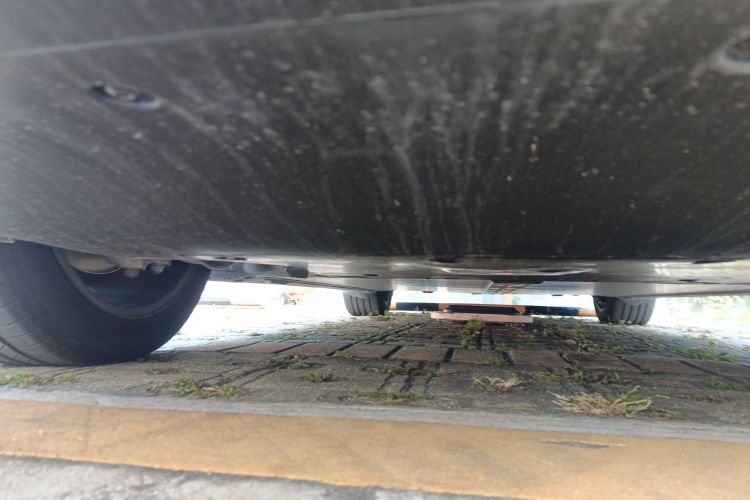 特斯拉 Model Y 2025款 后轮驱动版局部细节9009