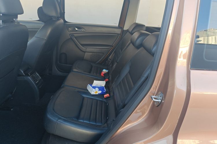 斯柯达 Yeti 2014款 1.8TSI DSG极地版中控内饰21