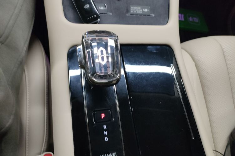 鸿蒙智行 问界M7 2024款 1.5T 后驱Plus版 5座中控内饰18