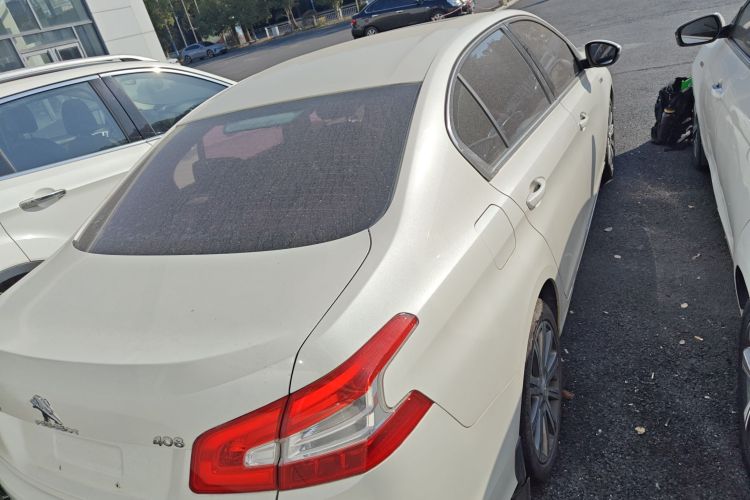 标致408 2015款 1.2T 自动豪华版车身外观6