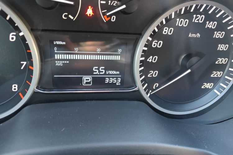 日产 轩逸 2024款 改款三 经典 1.6XE CVT舒适版中控内饰15