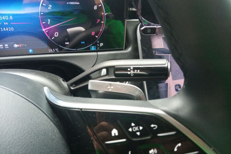 奔驰E级 2025款 E 300 L 时尚型局部细节18