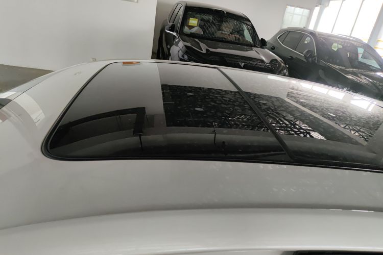 凯迪拉克CT6 2017款 28T 豪华型车身外观57