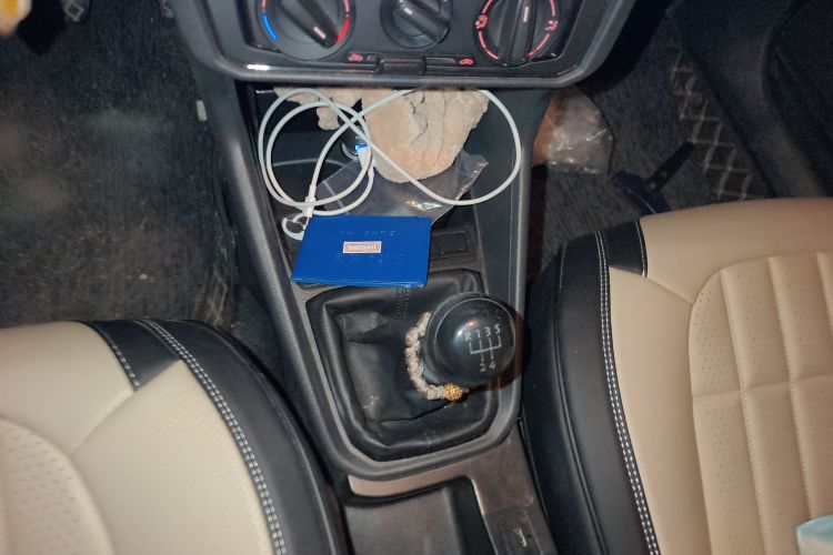 大众 桑塔纳 2019款 1.5L 手动风尚版 国VI中控内饰18