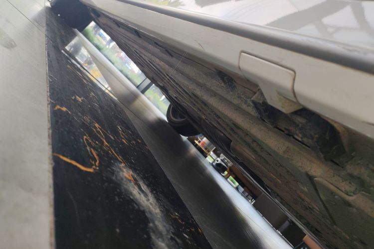 奔驰C级 2019款 C 260 L 4MATIC 运动版局部细节9001