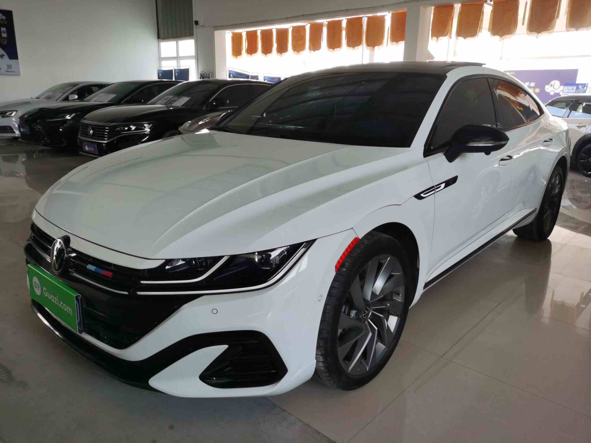 一汽-大众CC 2024款 380TSI 夺目版(2)