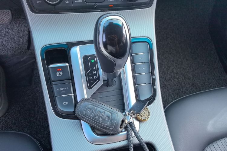 吉利汽车 帝豪GL 2017款 1.8L DCT精英型中控内饰18