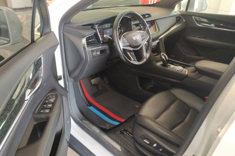 凯迪拉克XT5 2021款 28T 豪华型中控内饰20