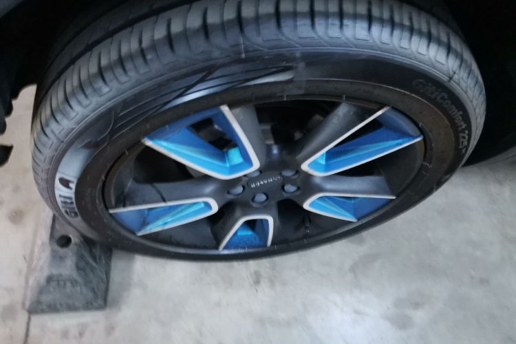 领克01 2017款 2.0T 两驱耀Pro版车身外观6008