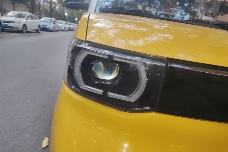 五菱汽车 宏光MINIEV 2021款 马卡龙时尚款 磷酸铁锂车身外观8