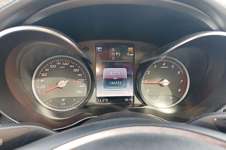 奔驰C级 2018款 C 180 L 时尚型运动版中控内饰14