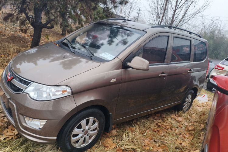 五菱汽车 五菱宏光 2014款 1.2L S标准型国IV车身外观6003