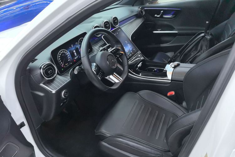 奔驰C级 2022款 改款 C 200 L 运动版局部细节19