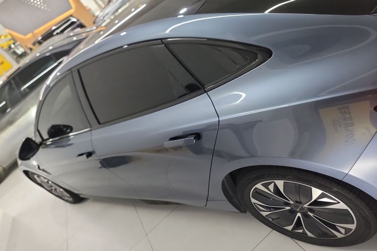 比亚迪 海豹 2023款 冠军版 550km 尊贵型车身外观4