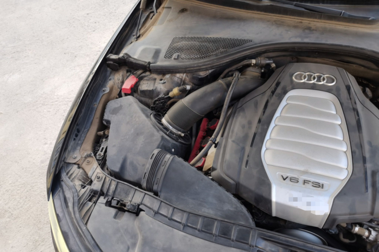 奥迪A6L 2018款 30周年年型 30 FSI 风尚型局部细节9005