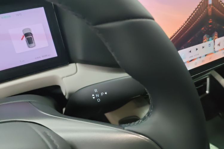 比亚迪 元UP 2025款 智驾版 401KM 活力版中控内饰18